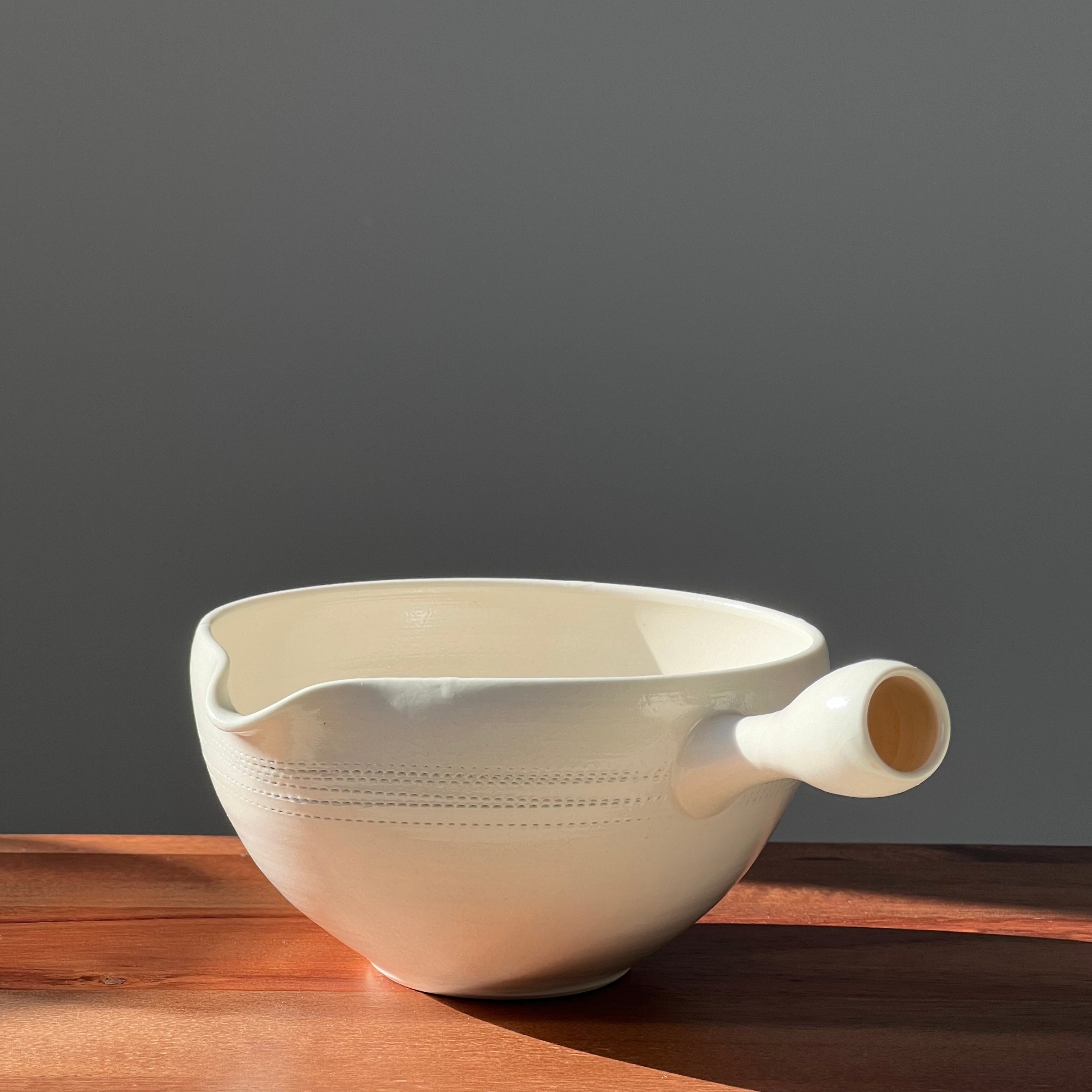 Pre-order) Chawan with spout (Japan) 日本製- 片口茶碗| Cha-Ci